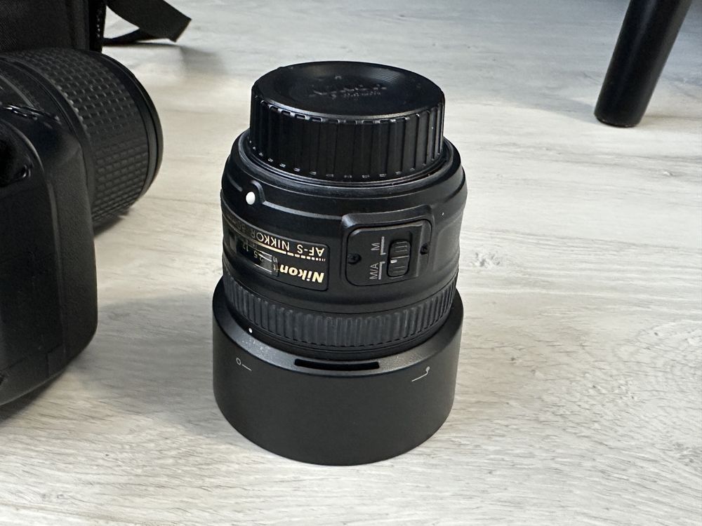 Nikon D5300 + 3 obiective 50mm 1.8, 18-140mm+ rucsac