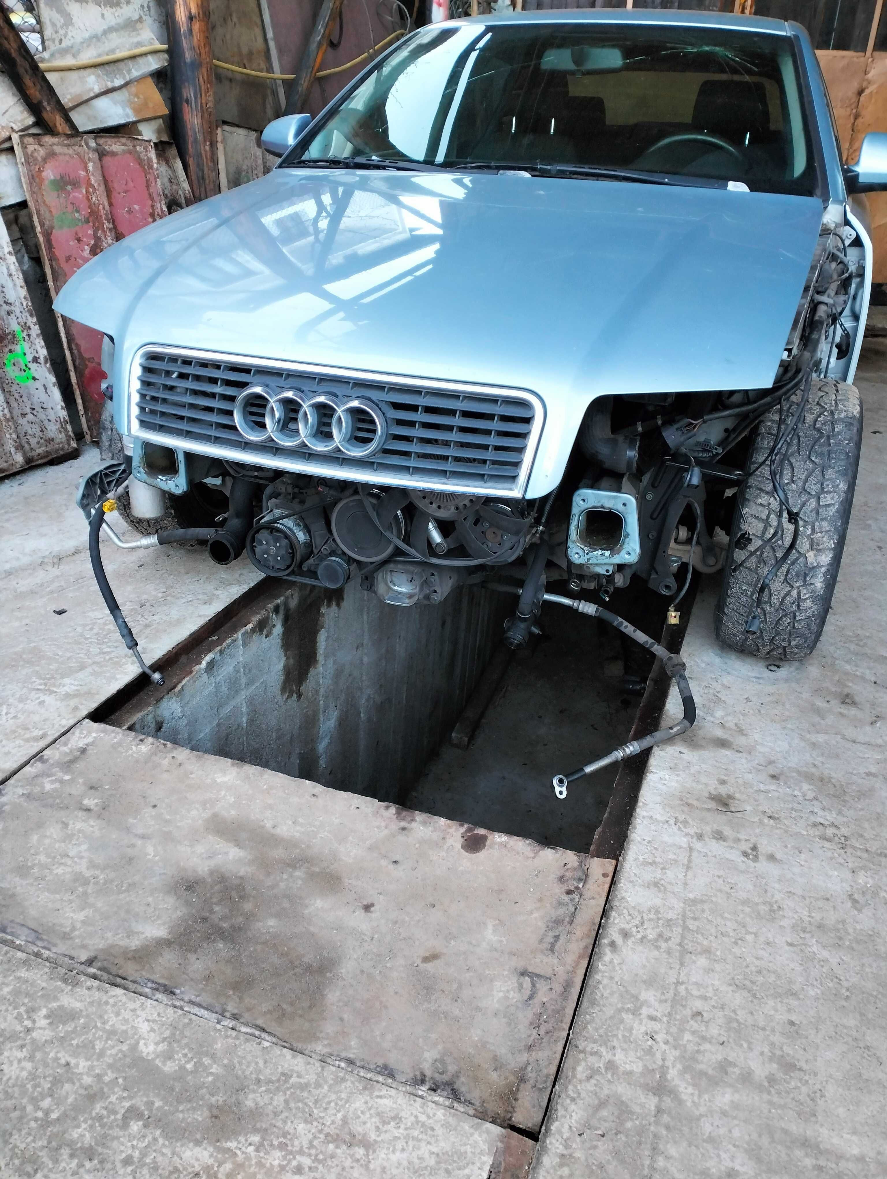 AUDI A4 На Части