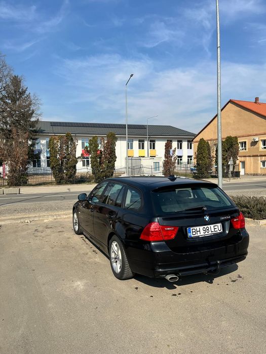Vând BMW 320 e91 x drive Automată