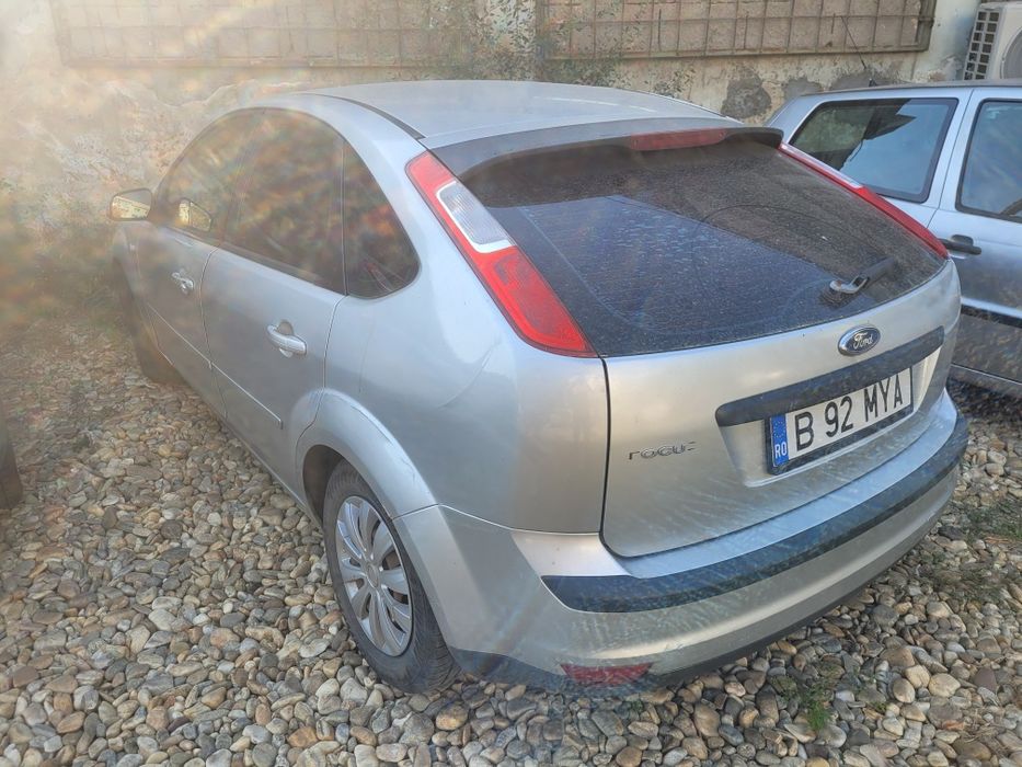 Ford focus 2 usor avariat