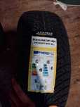 Всесезонни гуми AUSTONE 215 55 17 dot 25 Нови