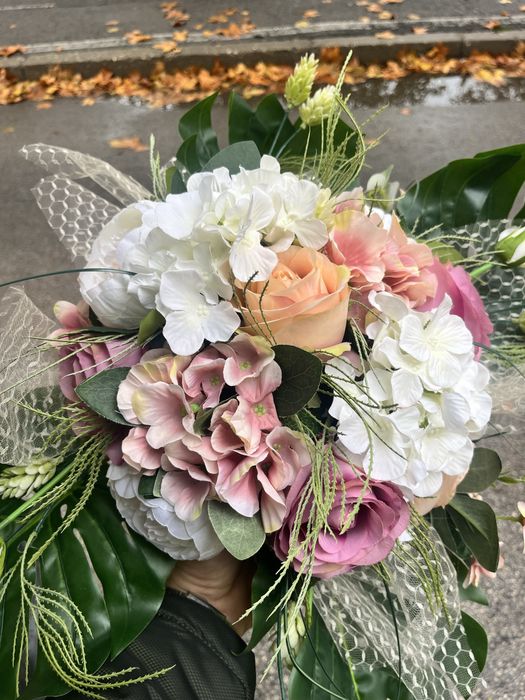 Декорация за автомобил