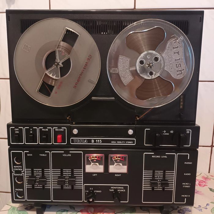 Magnetofon Tesla b115