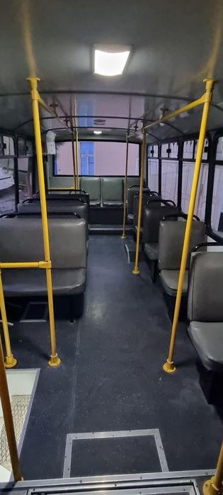 Isuzu Avtobus np37