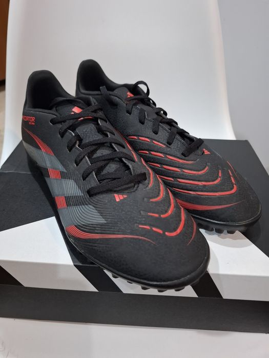 Ghete de fotbal Adidași Predator Est 1994 mărimea 43