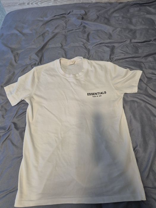 Essentials тениска размер S