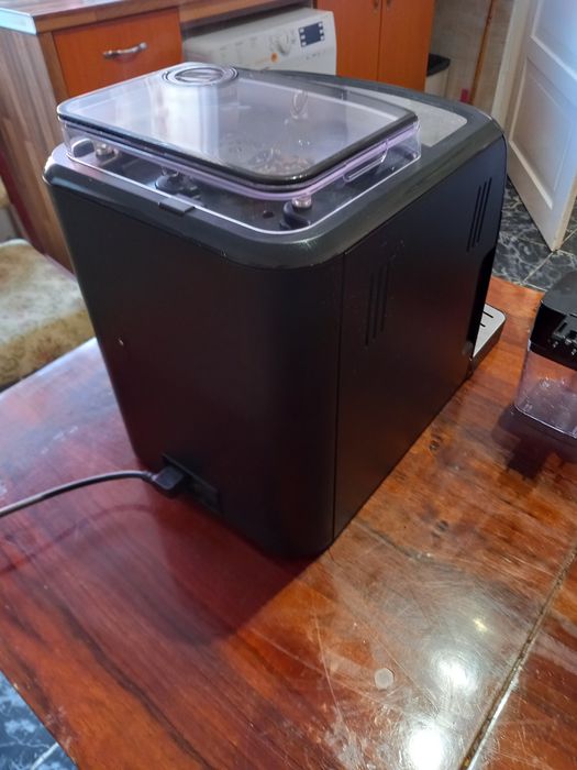 Saeco INTELIA One Touch cappuccino