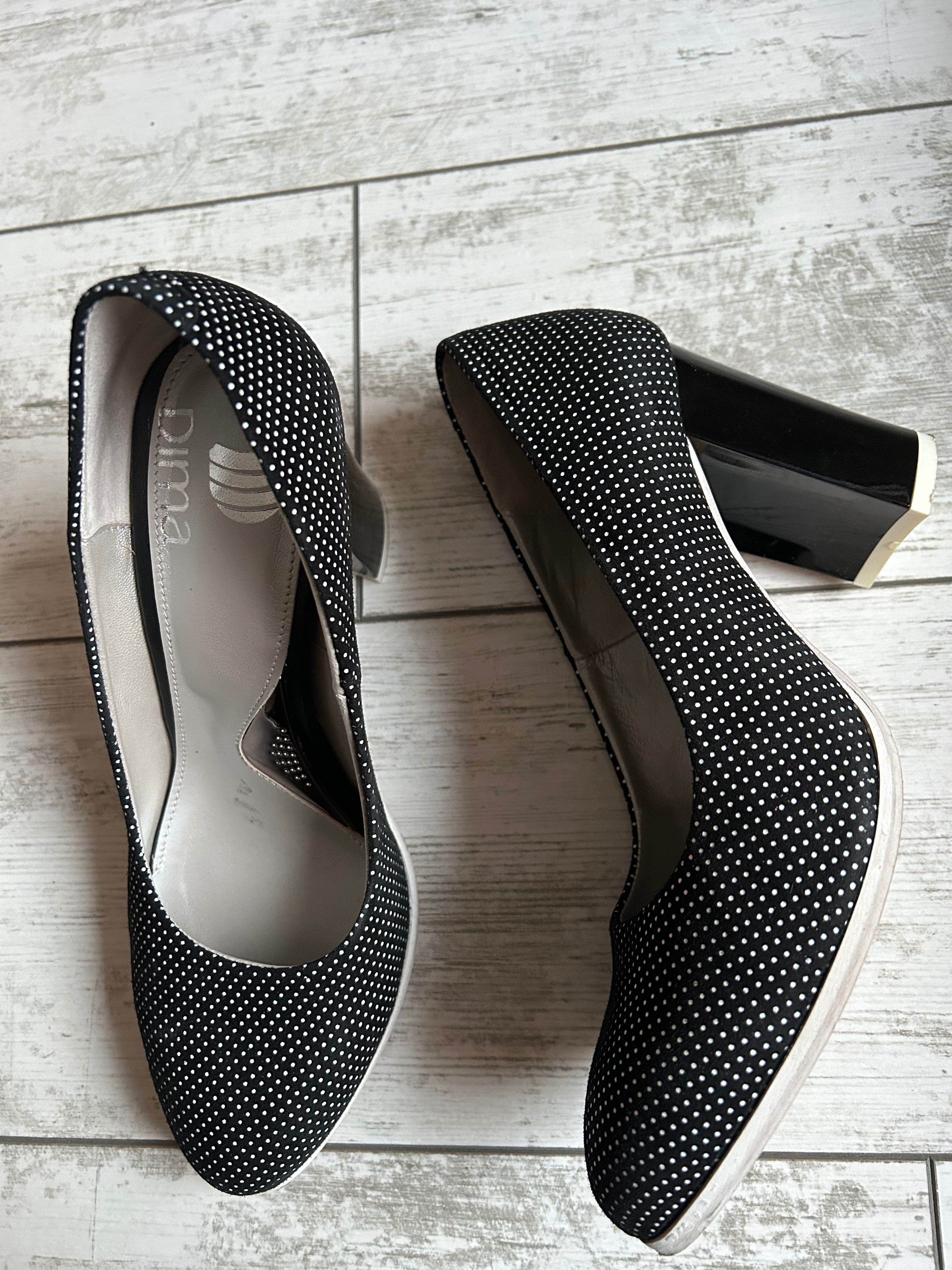 Елегантни обувки черно и бяло