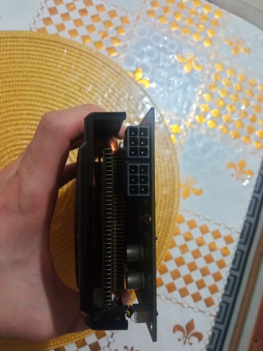 Видеокарта GTX 560 1 gb ddr5 (256 bit)