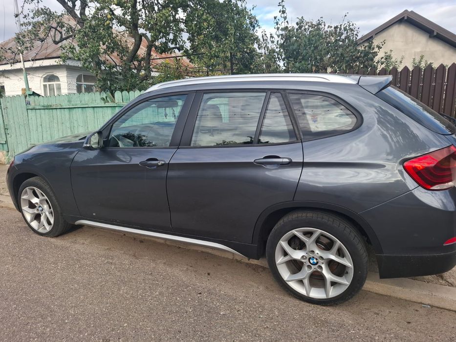 BMW x1 X-DRIVE 2013
