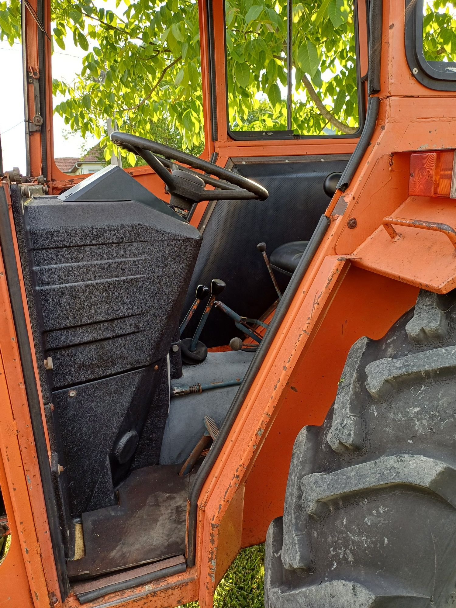 Tractor universal 640 utb fiat agri