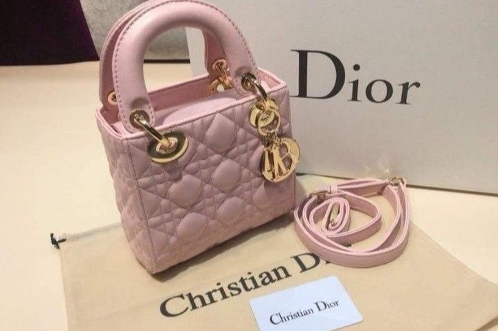 Genti mini Lady Dior, diverse nuanțe, saculet, etichetă