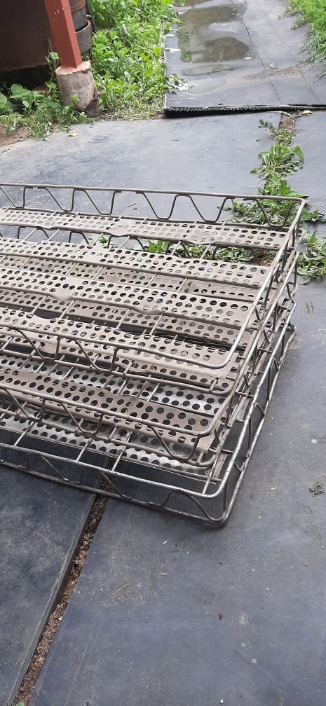 Продам лотки из нержавеющей стали,размер 74×45×7