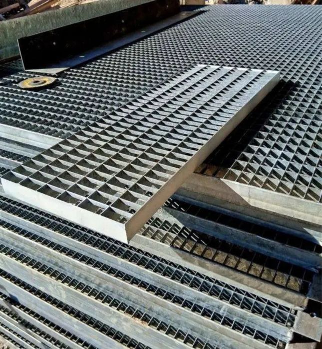 Grătare zincate metalice
