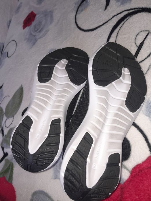 Vand adidasi Kalenji noi marimea 41