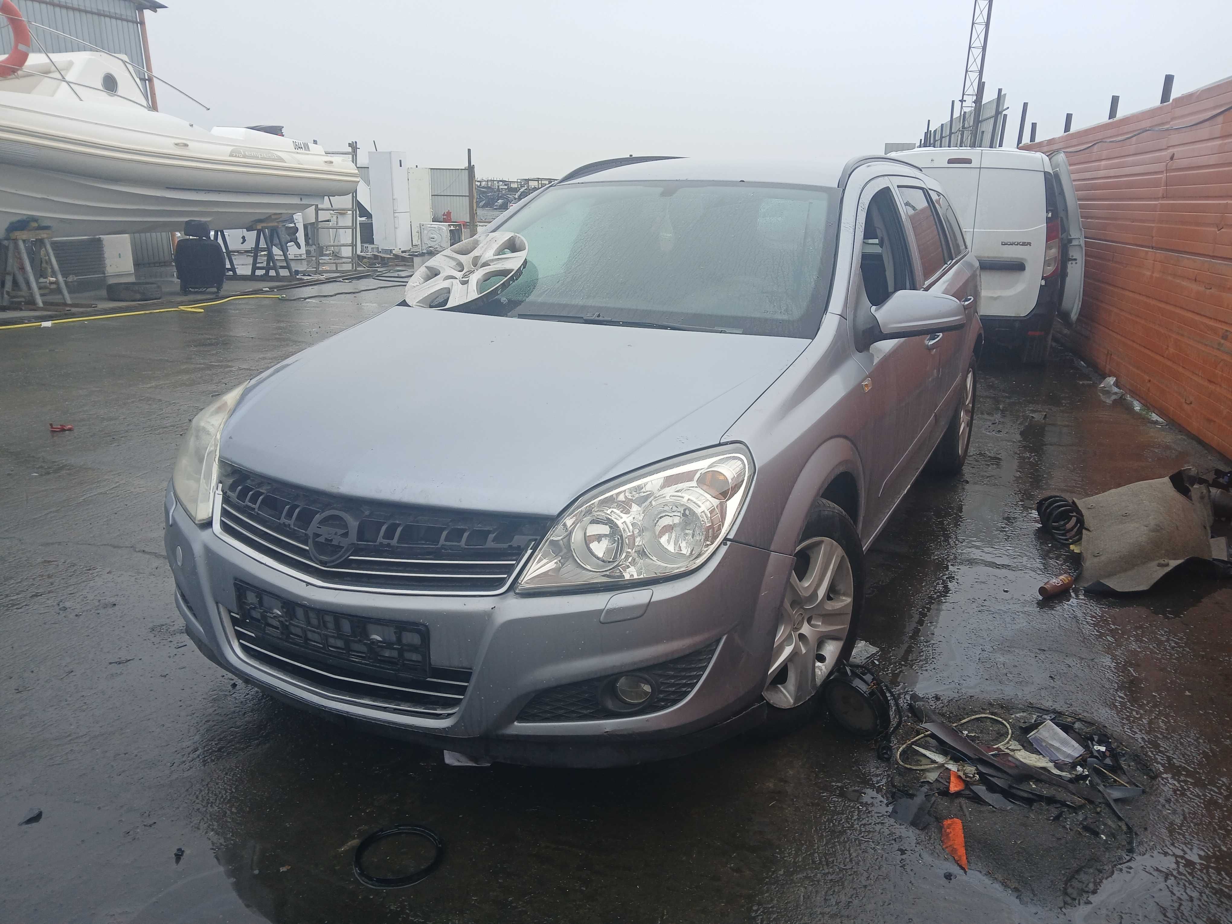 Dezmembram opel astra h
