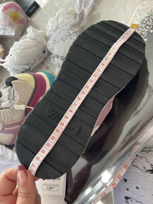 Нови маратонки Zara плюс горно на Nike