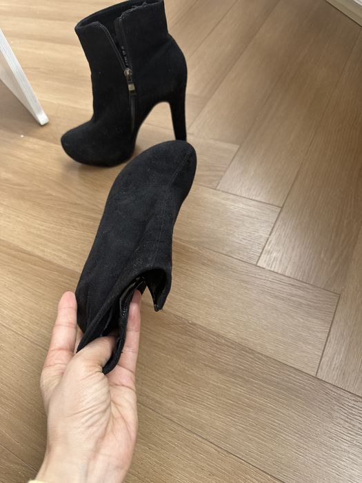 Продам замшевые сапоги в отличном состоянии