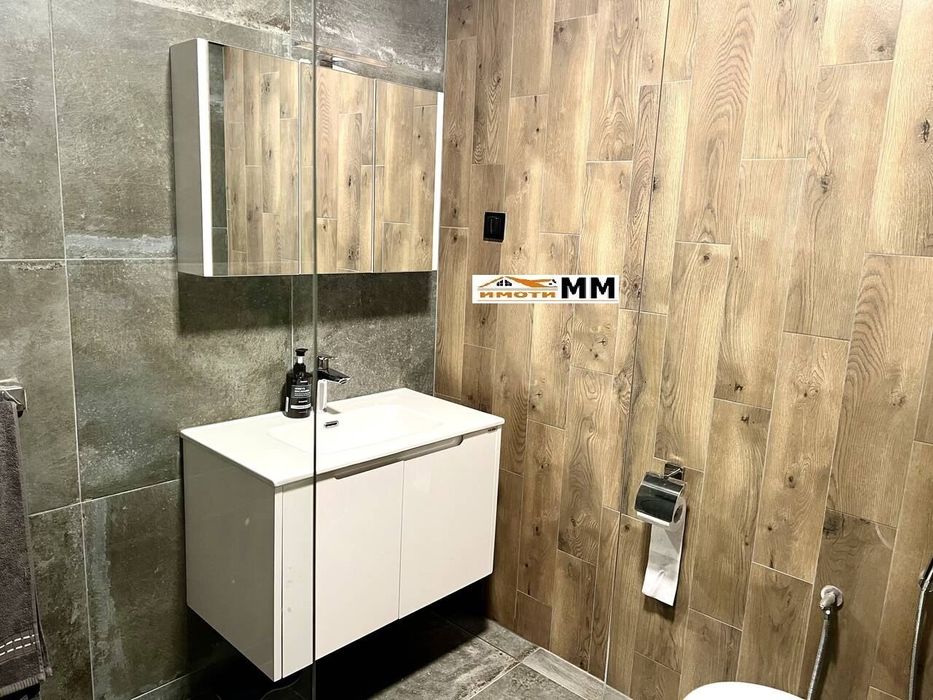 Дава се под наем Тристаен апартамент в Пловдив, Остромила - 90 кв.м за 561 € - Снимка #11