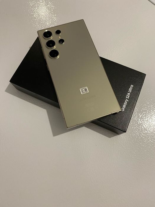 Samsung s24 ultra 256gb liber de retea În stare buna fără probleme
