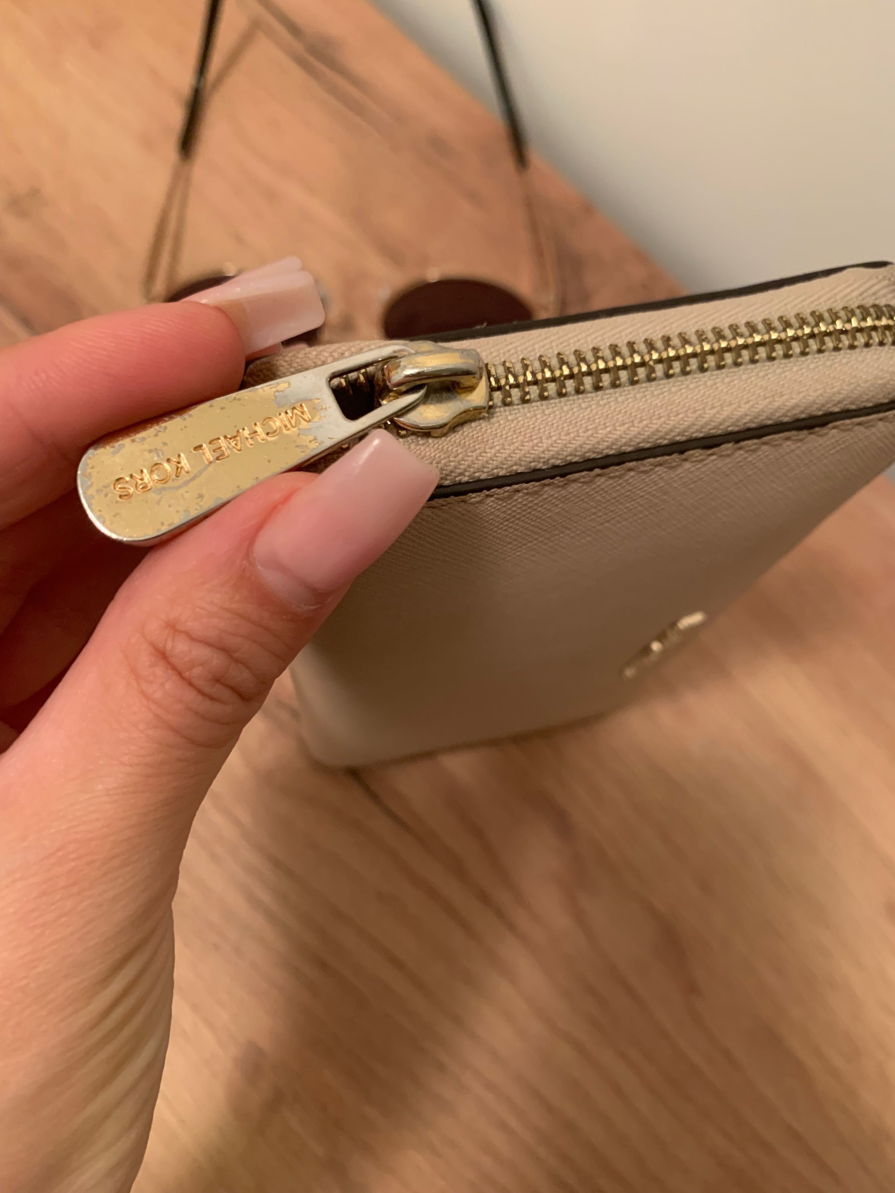 Michael Kors портфейл естествена кожа