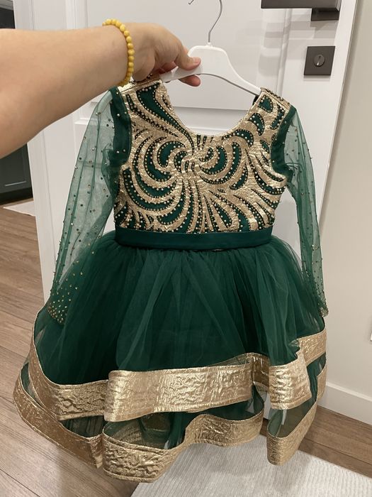 Продам бальное платье для девочек