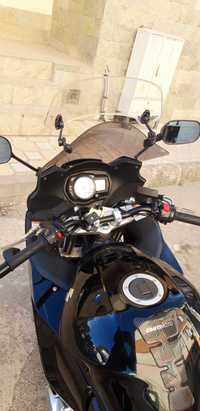 Продавам Suzuki gsx650f