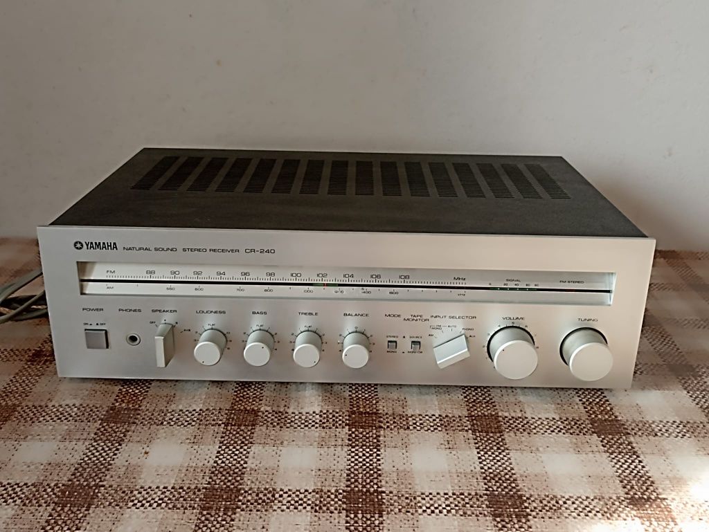 Amplificator statie Yamaha Cr 240