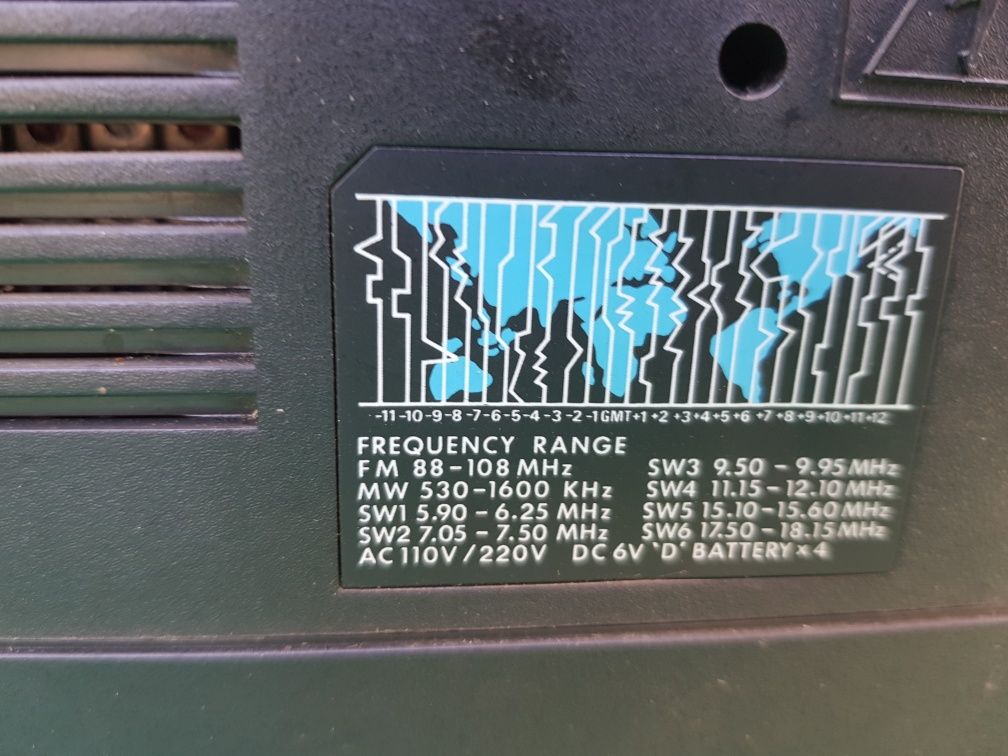 Radio Casetofon portabil marca : Thakral , model mono
