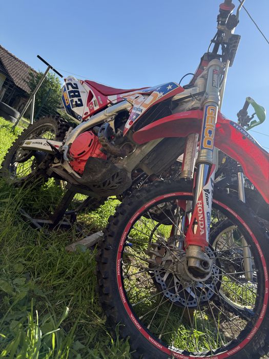Honda CRF 450 Red moto edition