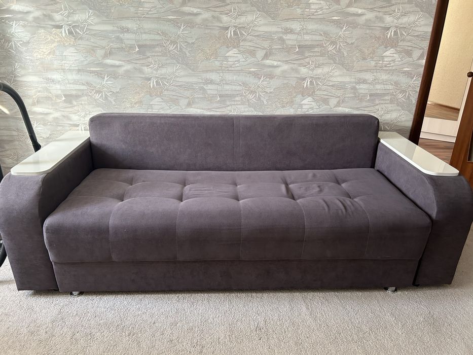 Продам Диван 2,40 метра