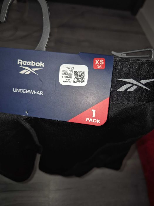 Pantaloni scurți Reebok dama fitness xs