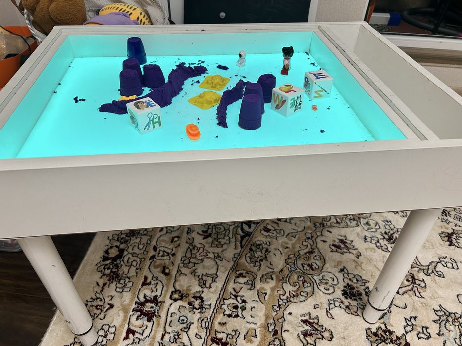 Детский световой стол для рисования песком