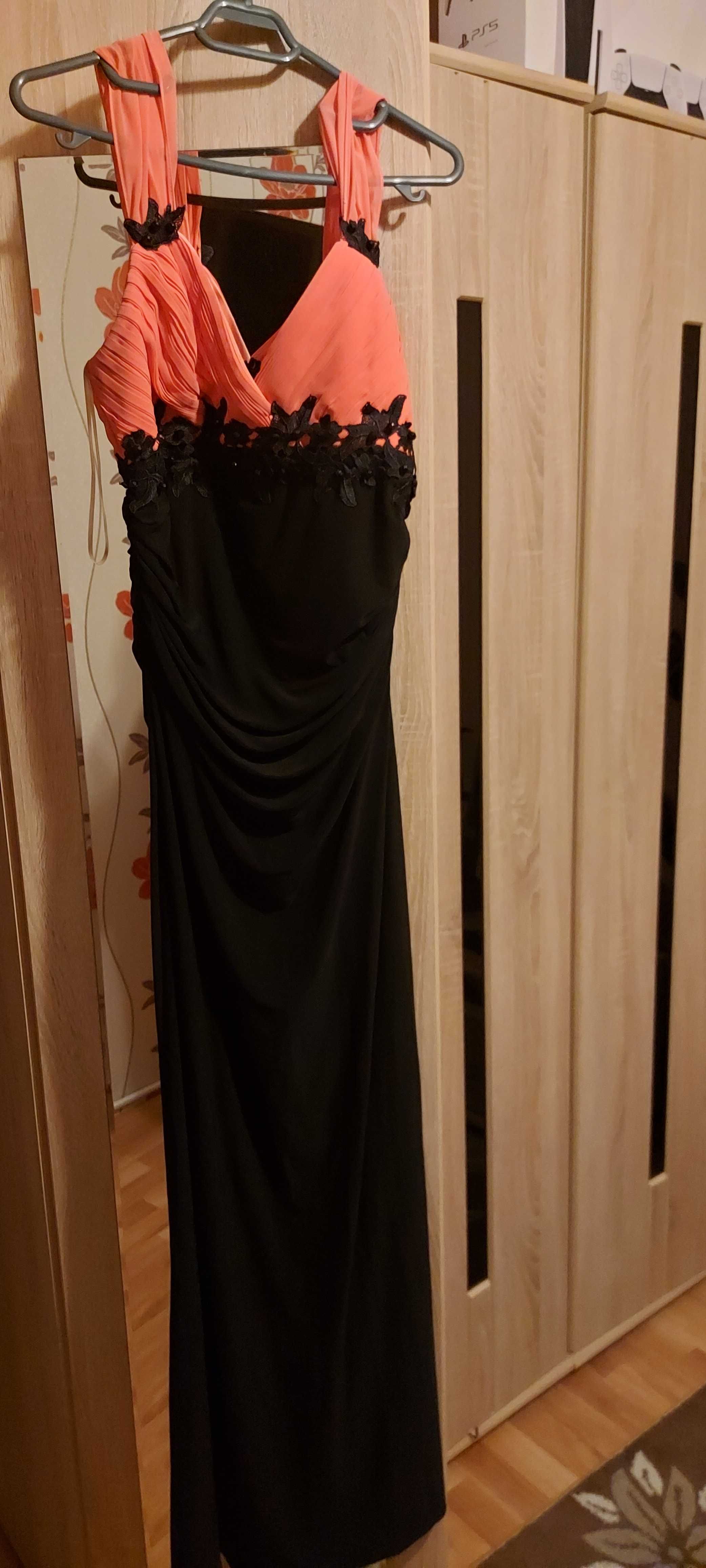 Rochie de seara in stare foarta buna