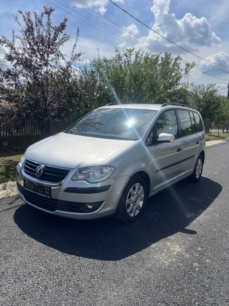 Volkswagen Touran 1.9 Tdi 2010 impecabil