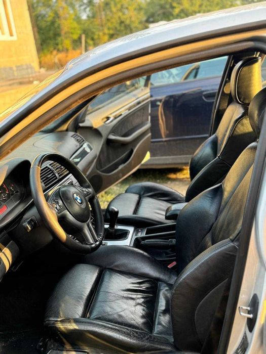 Schimb BMW e46  cu BMW e 90 , sau  vând