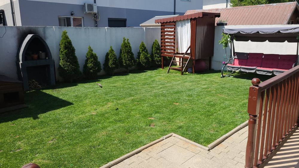 Duplex  3 dormitoare 3 bai,living, bucătărie.Gradinita si scoala 2min