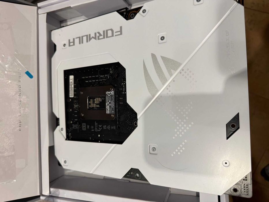 Дънна платка ASUS ROG MAXIMUS Z690 FORMULA, Socket 1700