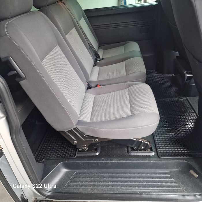 Volkswagen T5 Caravelle 2012