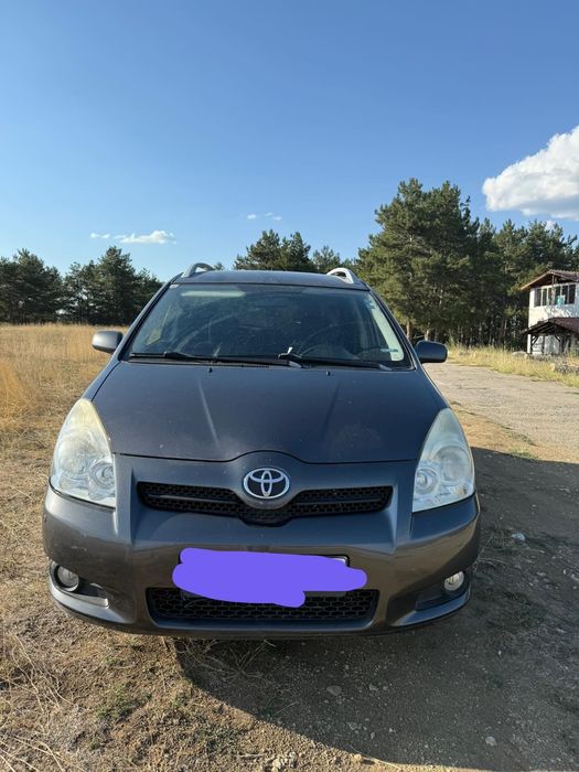 Здравейте продавам toyota verso Corolla 2.2d4d