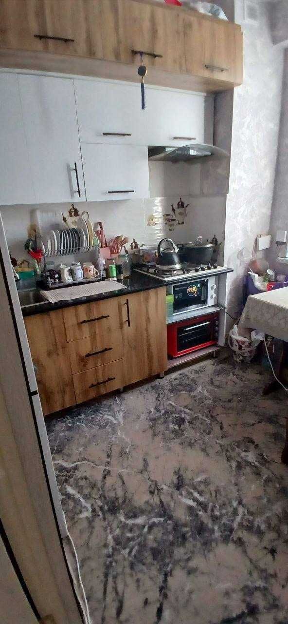 2 хонали 3 таж янги дом, 7-мкр 43-мактаб