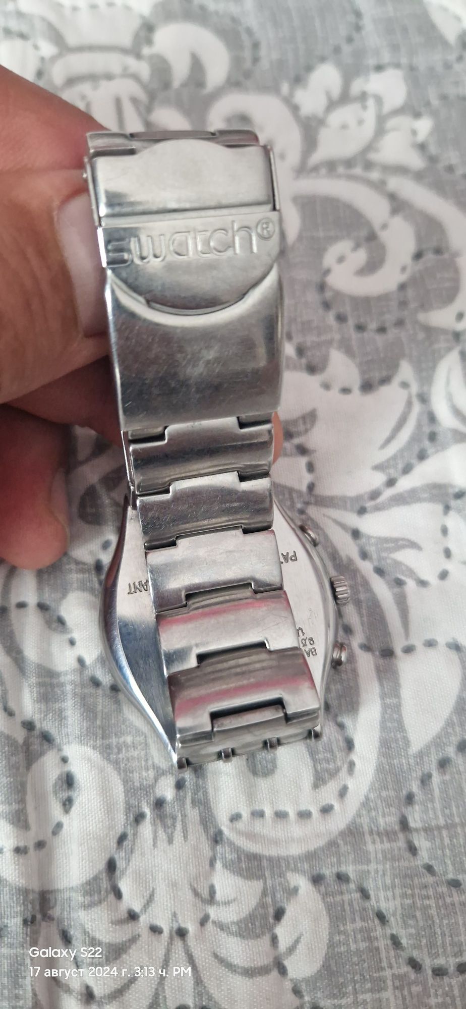 Продавам оригинален часовник swatch irony в добро състояние