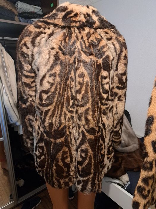 Haina leopard întunecat naturala