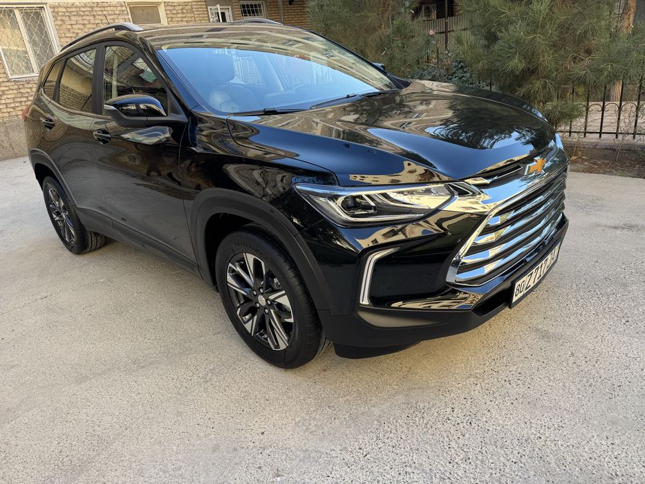 Tracker 325T Premier 2021 yil