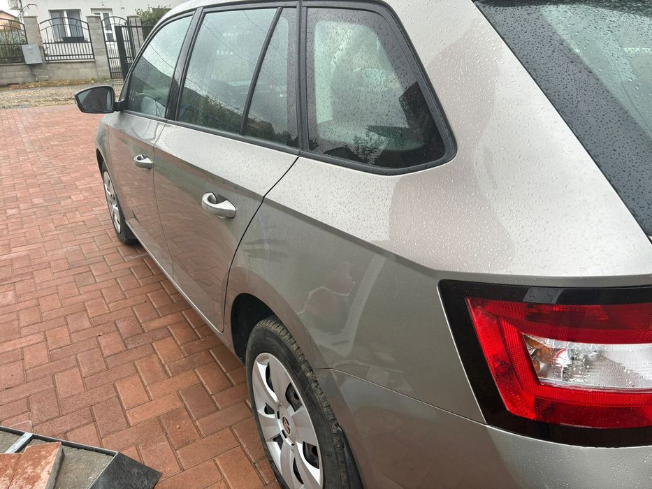 Se vinde Skoda Fabia 1.4 Diesel 2015