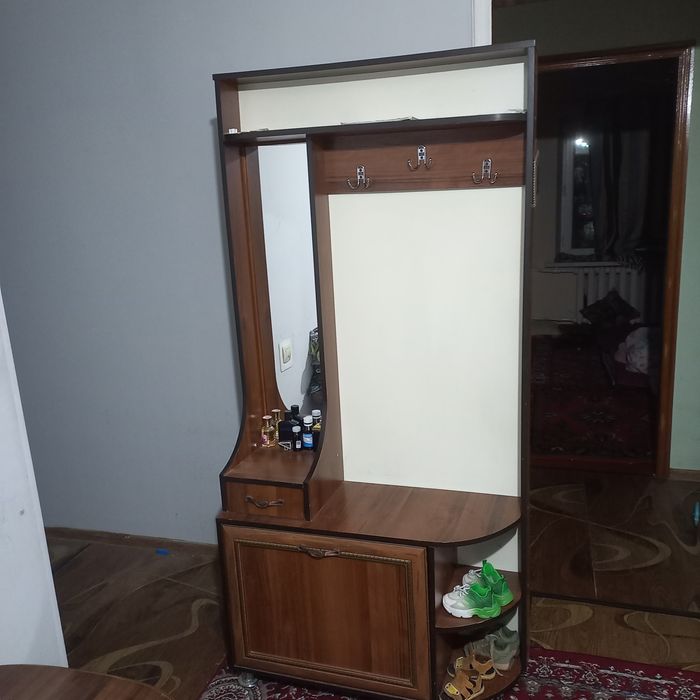 Вешлни шкаф для прихошки