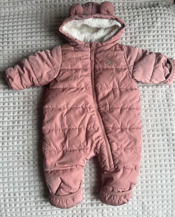 Детски космонавт за сняг