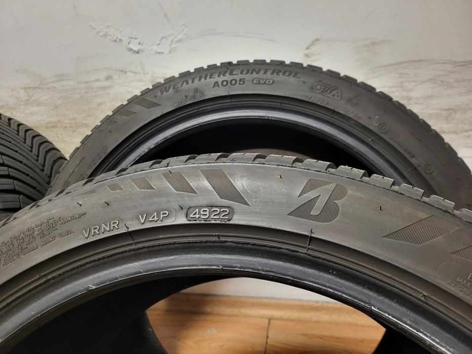 255/40/19 Bridgestone / всесезонни гуми