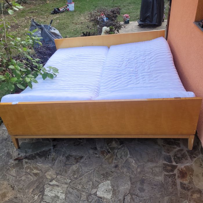 Vand pat de dormitor