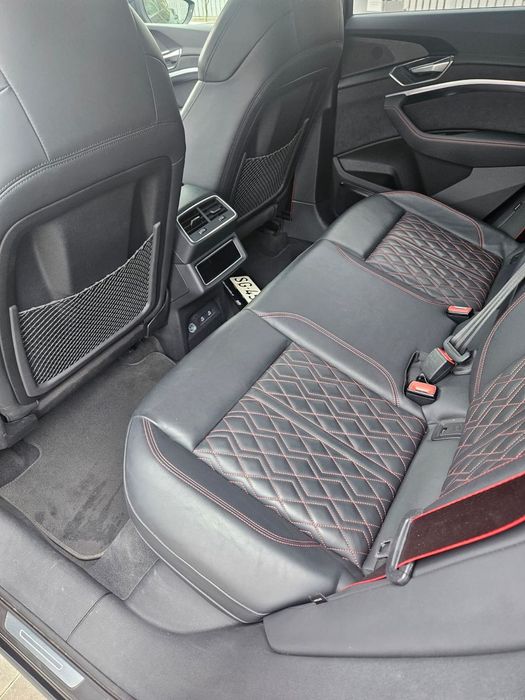 Audi Q8 Urgent !!!Audi Q8 55 E-tron Sportback S-line Quattro